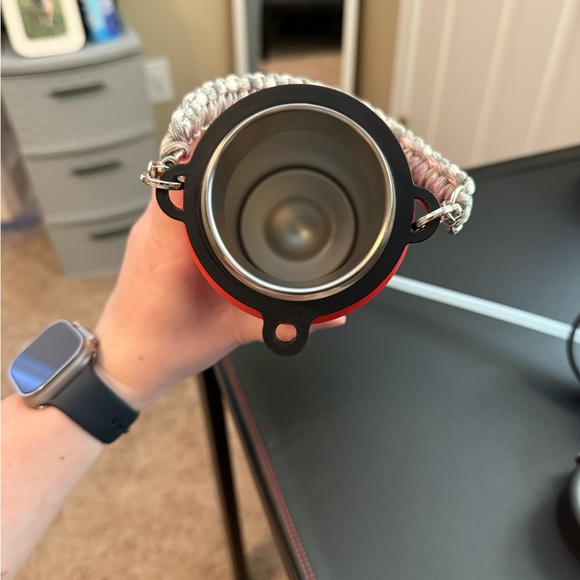 Red Hydro Flask - 32 oz with white glitter boot, paracord handle, and sipper - Picture 8 of 8